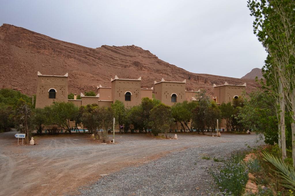 Kasbah Hotel Camping Jurassique Ifri Exterior photo